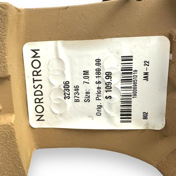 Blondo Ankle Waterproof Boots - Picture 8 of 9